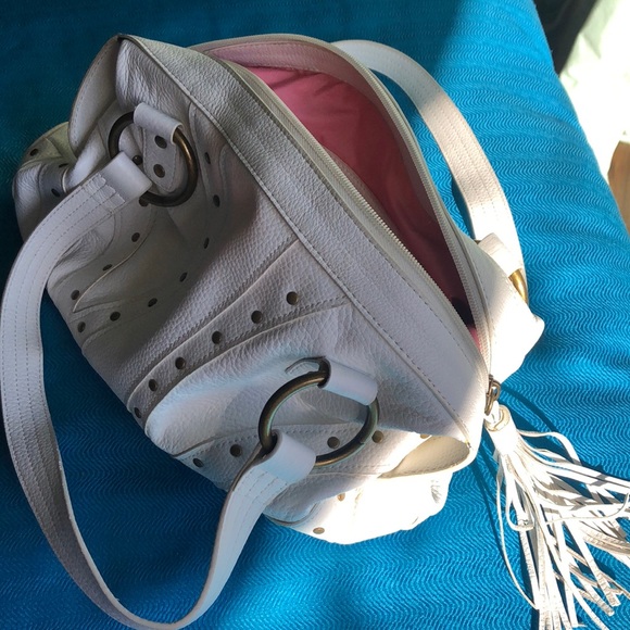 EUC LIKE NEW Western Purse.Fringe detail with stud rivets. - Picture 5 of 5